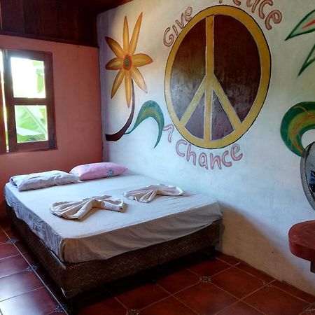 Lazy Crab Hostel Balgue Room photo